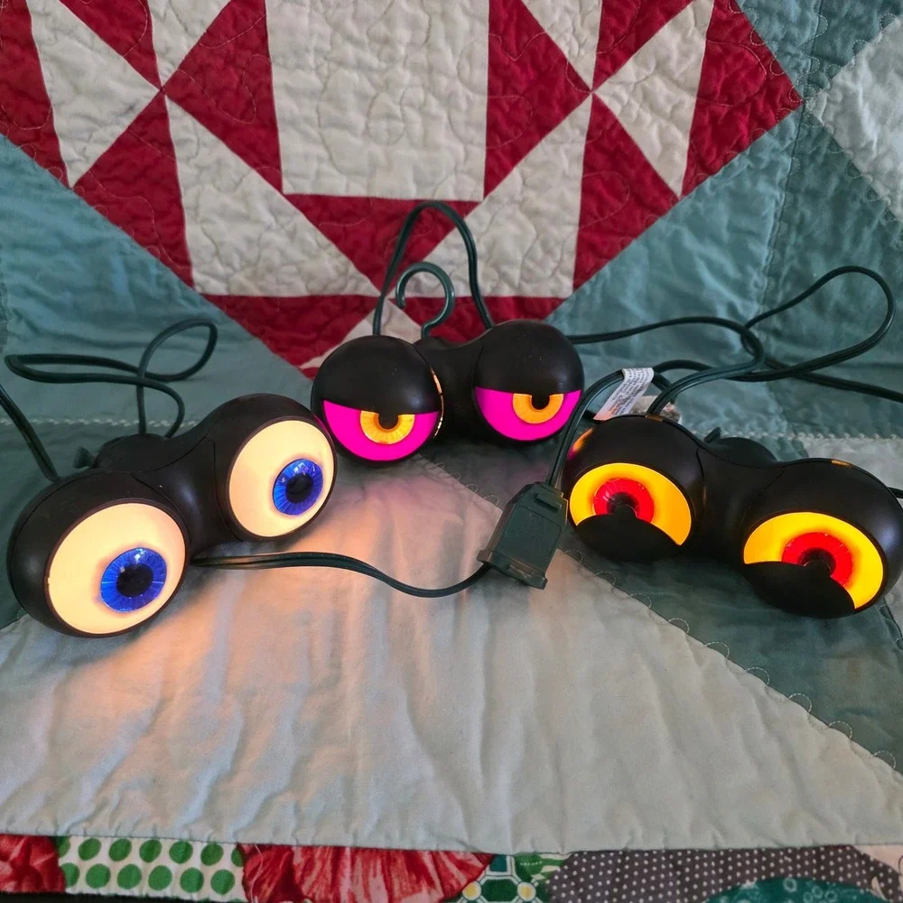 Five Win Enterprise Halloween Peeping Eyes String Lights 3 Count Strand